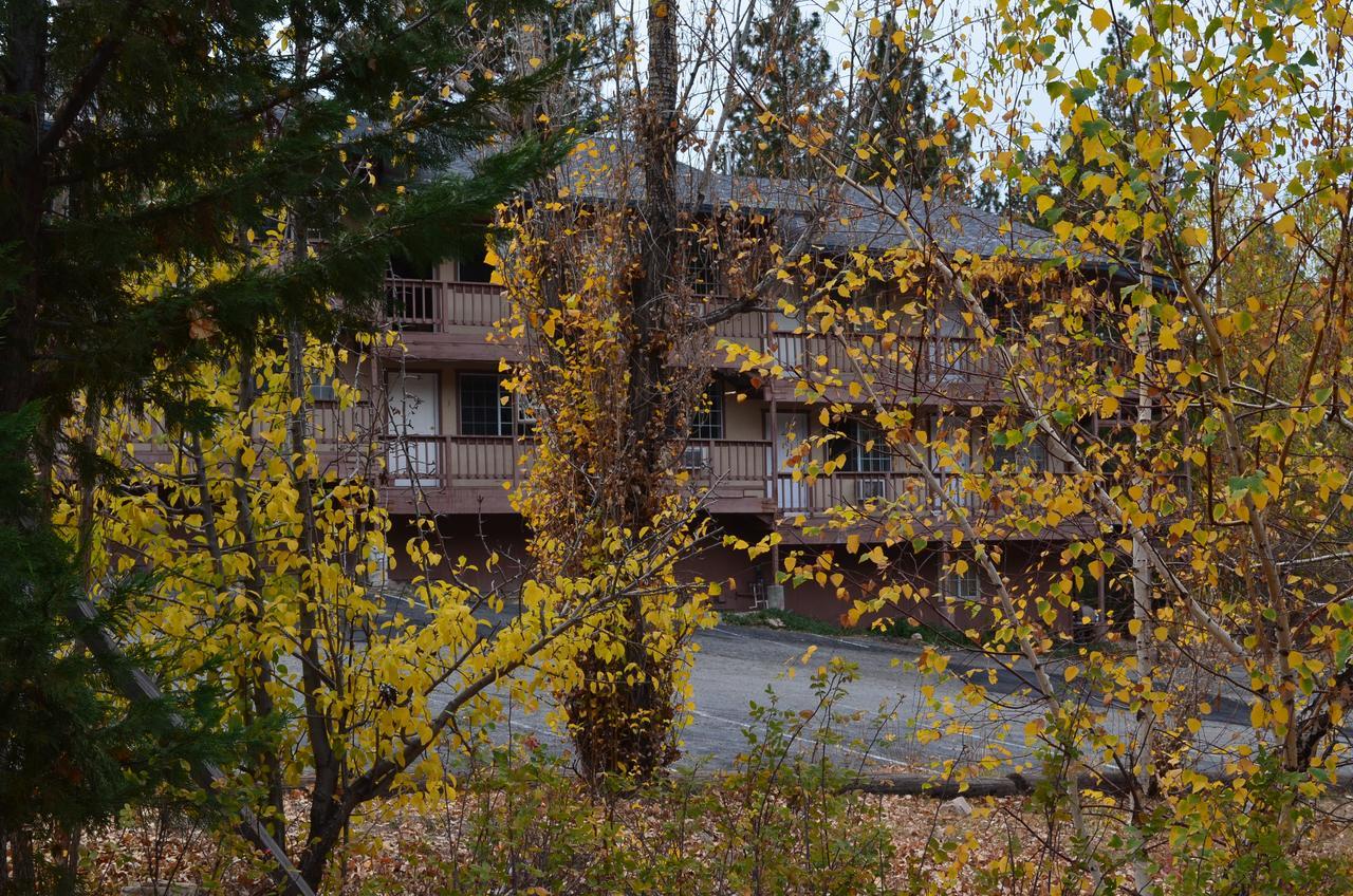 Deep Creek Motel Running Springs Екстер'єр фото